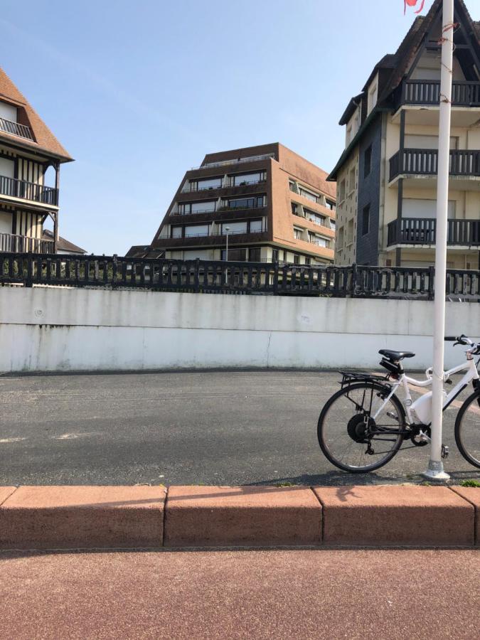 La digue 45 Rue des Lais de Mer Bénerville-sur-Mer Exterior foto